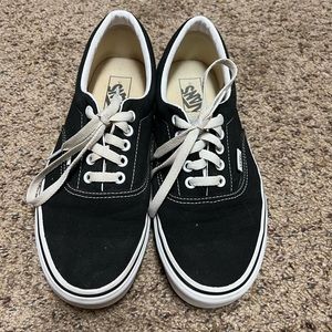 VANS authentic black & white size 10
